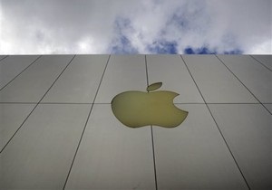 Apple покинул еще один топ-менеджер