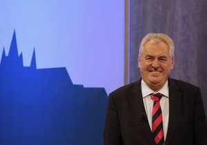 Екс-прем єр Чехії Мілош Земан лідирує на президентських виборах