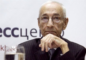 У Санкт-Петербурзі помер відомий правозахисник, що відстоював інтереси Ходорковського