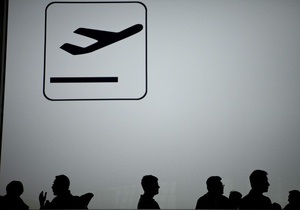 Около 40 украинцев застряли в аэропорту Тель-Авива из-за отмены рейса АэроСвита