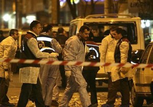 У турецькій школі вибухнула бомба, є постраждалі