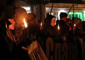 В українських містах відбудуться факельні ходи на честь дня народження Степана Бандери