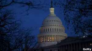 Сенат США схвалив заходи для уникнення  бюджетного обвалу 