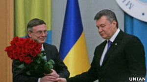 Експерти про зміни в МЗС: все буде так, як хоче Янукович