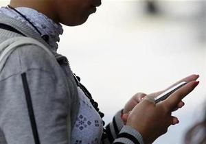 Кількість користувачів мобільних телефонів у Китаї зросла до 1,1 млрд осіб