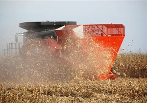 Україна в 2012 році намолотила третій за обсягом за час незалежності урожай зернових