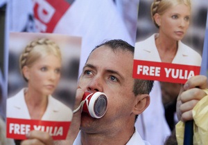 DW: Чому книга  Аферистка. Справа Тимошенко  не викликала резонансу в Німеччині?