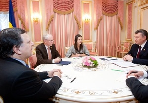 Угода про асоціацію - Митний Союз - Києву нагадали, що участь у Митному Союзі несумісна з євроінтеграцією