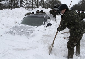 Погода в Україні - дороги - Два відомства по-різному оцінюють ситуацію на дорогах у західних областях