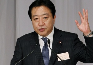 Прем єр Японії залишить пост лідера Демпартії через її поразку на виборах