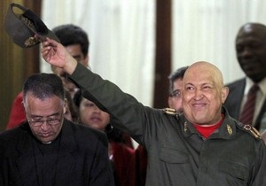 Чавес переніс операцію - Венесуела