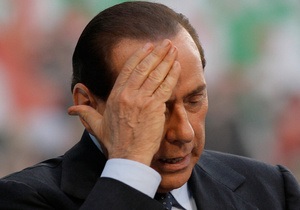 Берлусконі обурюється реакцією політиків на його рішення щодо виборів