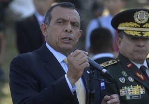 Президент Гондурасу розповів про державний переворот, що готується в країні - Гондурас - президент - державний переворот