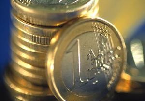 Готівковий євро значно впав