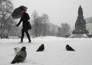Через снігопади Москву паралізували дев ятибальні затори