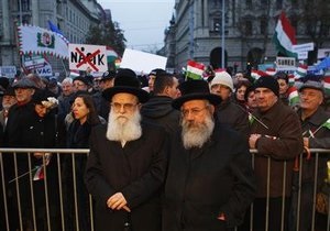 В Угорщині тисячі людей вийшли протестувати проти списку небезпечних євреїв