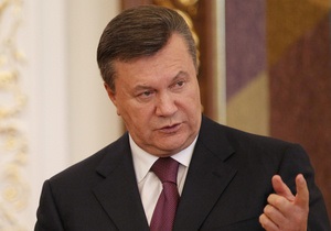 Янукович готує відставку глав семи областей і Севастополя - джерело