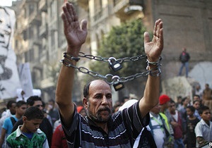 У Єгипті десятки тисяч людей протестують проти президента