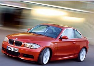 BMW випустить  заряджену  версію седана 1-Series