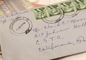 Поштова листівка йшла до Британії 49 років