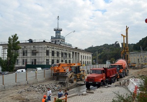 Бригинець: Через будівництво на Поштовій площі на дніпровському схилі стався зсув  ґрунту