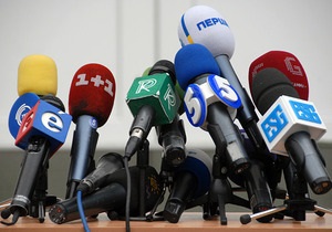 Ъ: Міжнародний інститут преси помічає тиск на українські ЗМІ і цензуру