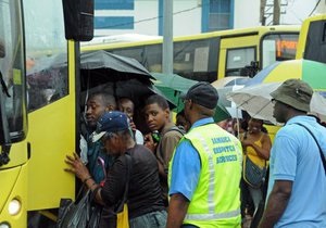 На Ямайці заборонили читати проповіді в автобусах