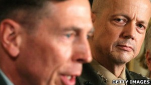 До секс-скандалу навколо екс-глави ЦРУ причетний ще один генерал