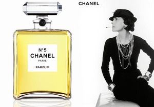 Єврокомісія хоче заборонити парфуми Chanel No.5