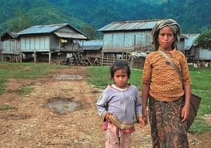 Більше 500 жителів Лаосу виселили із насиджених місць, щоб провести саміт із Медведєвим