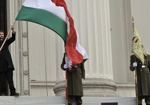 Угорщина має намір торгувати своїм громадянством