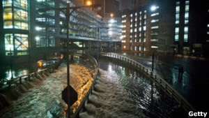 Влада Нью-Йорка заявляє про колапс транспорту через ураган Сенді