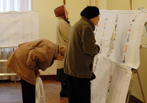 У ПР заперечують використання голосування на дому в Донецькій області, опозиція повідомляє про обурених киян