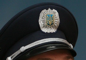 У Полтаві сейф з бюлетенями різали болгаркою, а в Луганську невідомі зламали окружну кімнату з серверами