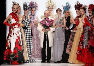 Фотогалерея: Російська мова моди. У Москві завершилася 25-та Mercedes-Benz Fashion Week Russia