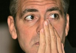 Джордж Клуні виступить свідком у справі Берлусконі