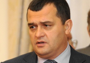 Голова МВС: Убивця охоронців Каравану досі в Україні