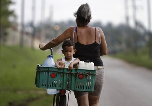 Влада Куби спростила громадянам виїзд за кордон