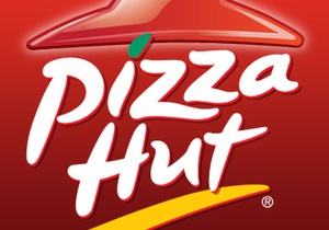 Pizza Hut готова довічно годувати того, хто запитає в Обами та Ромні, яку піцу вони люблять