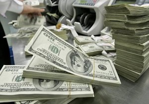 У вересні українці різко збільшили скуповування валюти