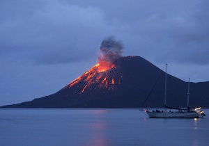 В Індонезії активізувався вулкан Локон