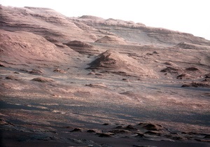 Учені вважають, що на Марсі може бути більше води, ніж вже виявлено