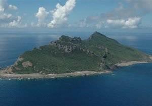 Спірні острови: чотири китайських судна увійшли до акваторії архіпелагу Сенкаку