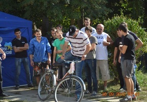 Мешканцям Сімферополя запропонували проїхатися на велосипеді Юлечка з кривим кермом