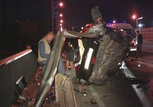 У Києві водій Infiniti G35 розбився на великій швидкості