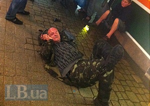 Голландець, якого знайшли закривавленим на Майдані, оштрафований за хуліганство