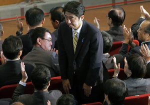 Антикитайські настрої: колишній прем єр Японії може знову очолити уряд