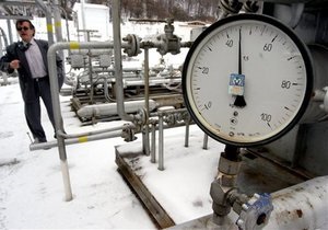 Уряд Азарова не зміг домовитися з Chevron і Shell у термін