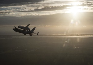 Фотогалерея: Прощальний політ. Шатл Endeavour відправився в свою останню подорож