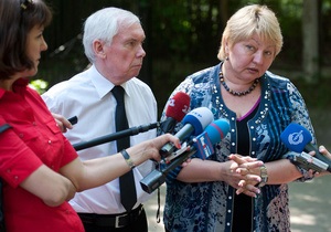 Медкомісія: Реабілітація Тимошенко у лікарні затягнеться ще мінімум на місяць
